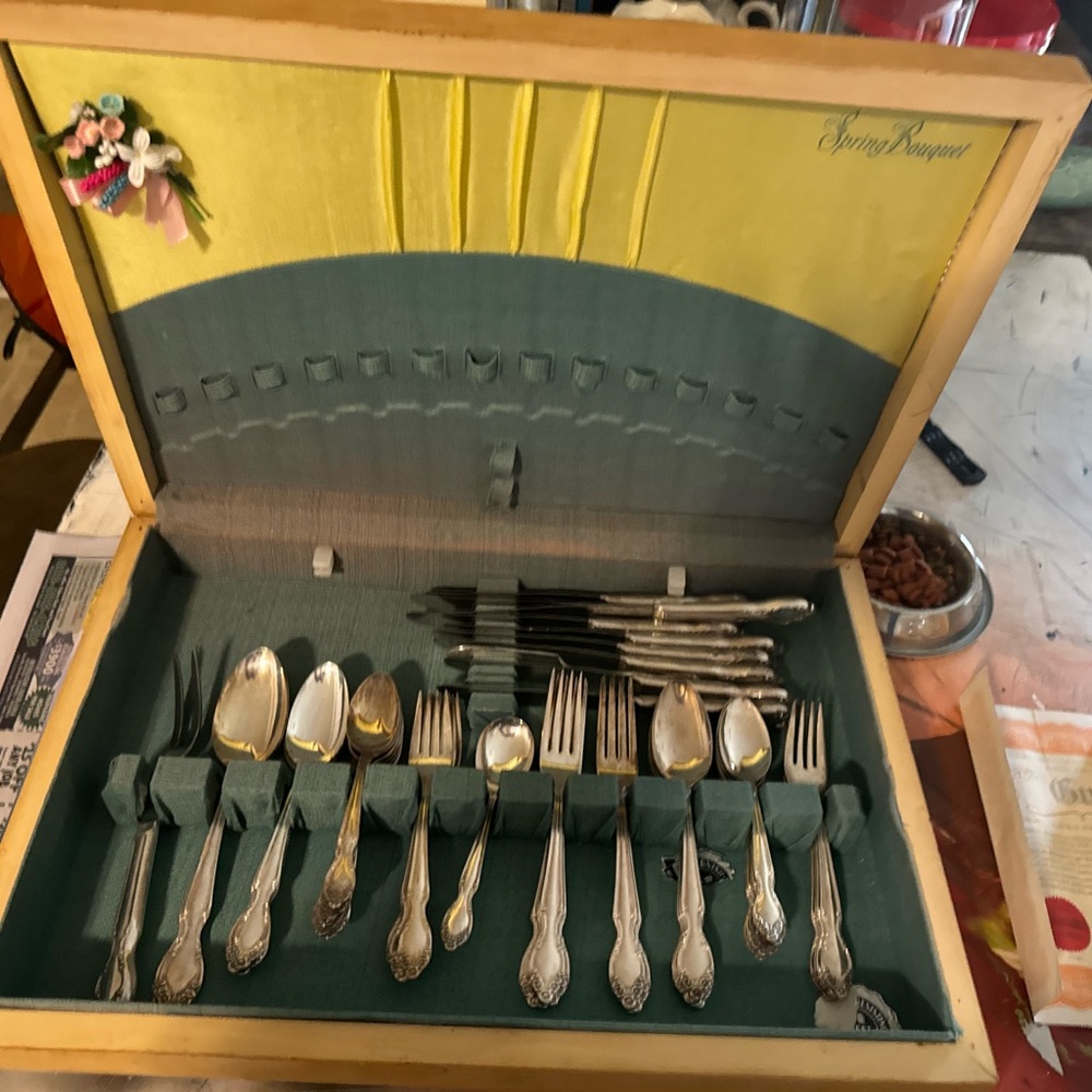 Vintages Spring Banquet International Silver Cutlery WM ROGERS MFG